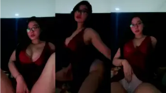 Kak Lia Elus Meki dan Toket Video by Indo18
