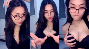 Nayasa Berkacamata Live Hot Full Video Video by xHamster