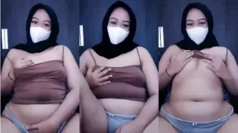 Zira Hijab Ngangkang Elus Memek Mango Video by AVTub