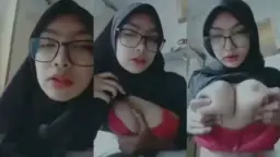 NADIRA Tobrut Hijab Hitam BH Merah Video by IXXX NADIRA Tobrut Hijab Hitam BH Merah Video by IXXX