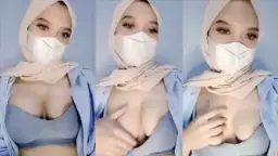 Hijab Camilla Cantik Remas Toket Video by BebasIndo