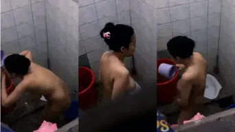 Ngintip Istri Tetangga Mandi Video by xHamster