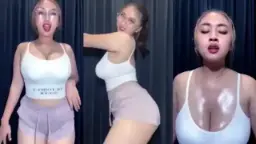 Sri Ayu Toge Basah Montok Bikin Pascol Sange Video by PornOne