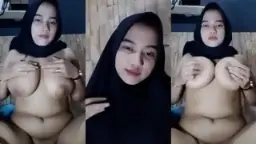 Jilbab Tobrut Cantik Bikin Sange Video by HQporner