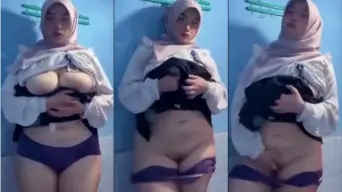 Bu Guru Salsa Omek di Toilet Viral Video by AVTub