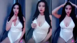 Chacha Cantik Tobrut Bening Video by BOKEPSIN