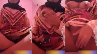 Chellskyy Cewek Hijab Toket Bulat Colmek Video by simontok