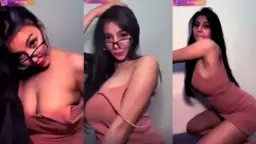 Baju Tisya Melorot Belahan Tetek Mulus Video by SangeLink