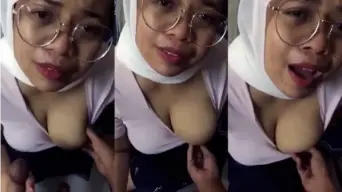 POV Hijab Tante Yana Handjob kontol Video by Beeg