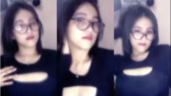 Elya Daun Masih Muda Kacamata Idaman Banget Video by Tube8
