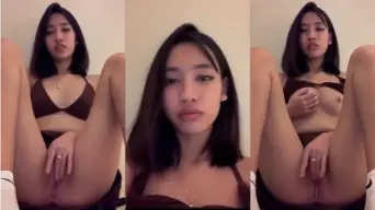 Cewek 4_BG Colmek Muncrat 24 Video by simontok